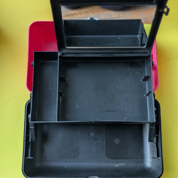 Vintage 90s Caboodles Makeup Case Pink & Black Geometric Logo Plastic Train Case - Picture 7 of 9